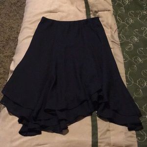 Black multi-ruffle scalloped bottom skirt, M